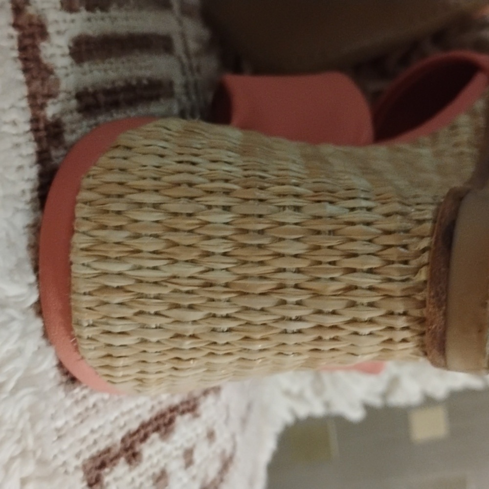 Dolce Vita Neka Coral Twist Sandal Wedges - Picture 5 of 9